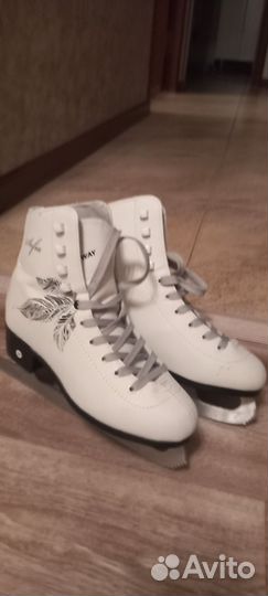 Коньки фигурные женские 37