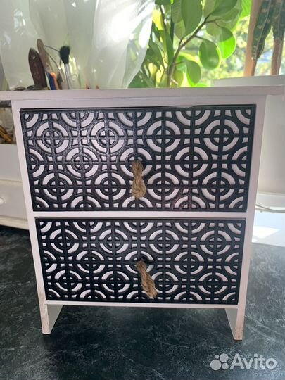 Комодик настольный