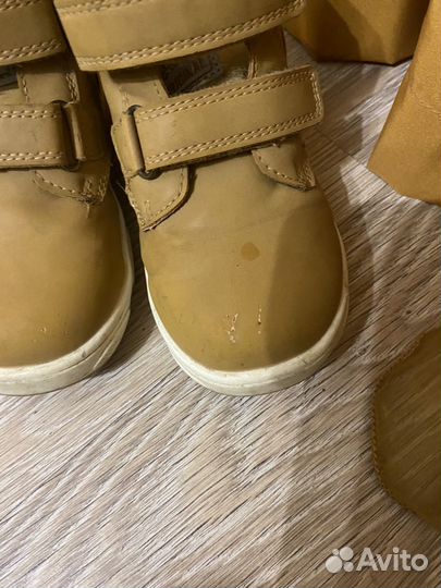 Легкие ботинки