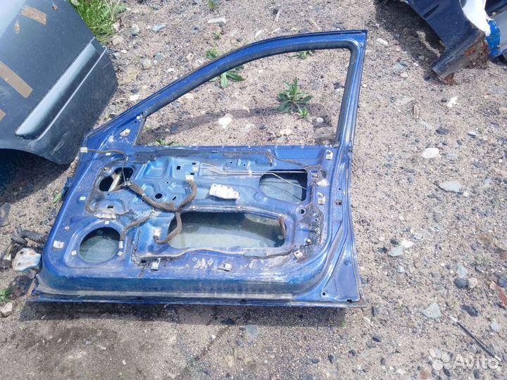 Дверь передняя правая Hyundai Lantra 2