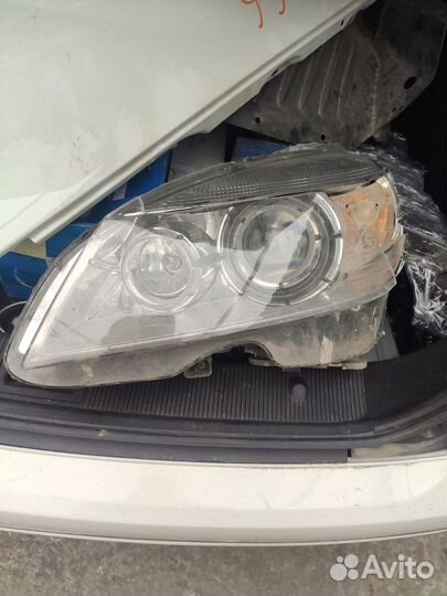 Фары на mercedes w204