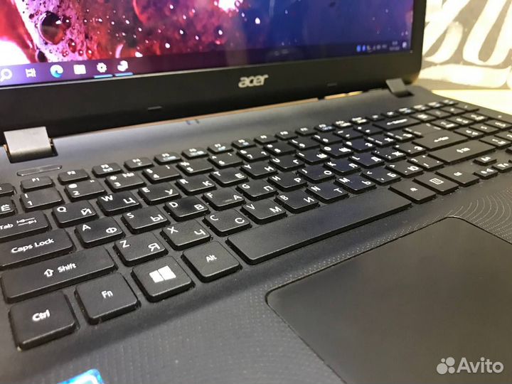 Вместительный ноутбук Acer Intel/8GB/SSD+HDD