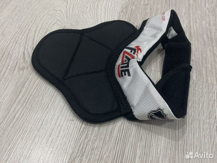 Ошейник хоккейный Flame