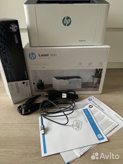 Новый картридж HP и принтер HP Laser 107r