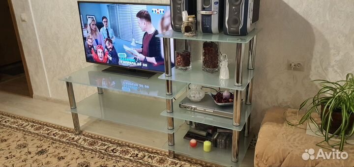 Тумба под теле, аудио и видео аппаратуру