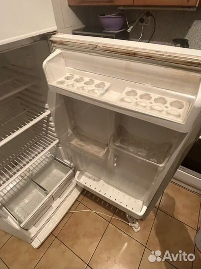 Холодильник в хорошем состоянии