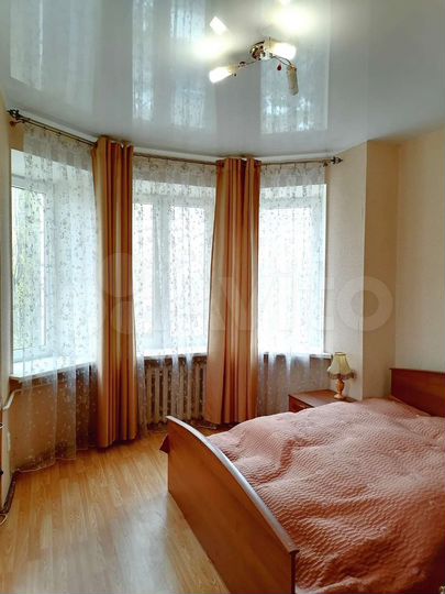 3-к. квартира, 70 м², 3/3 эт.