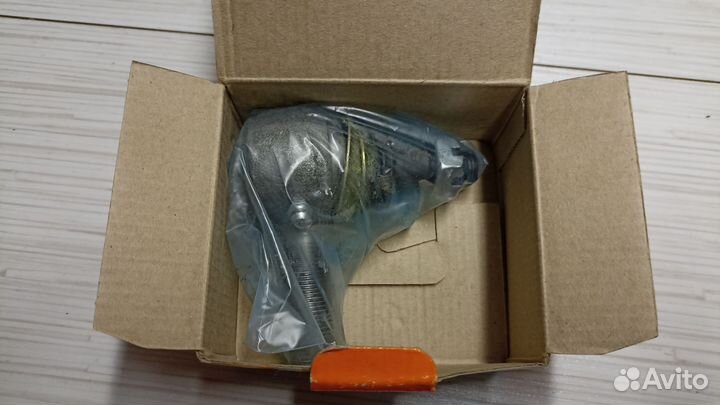 420469341405701, 4693414057