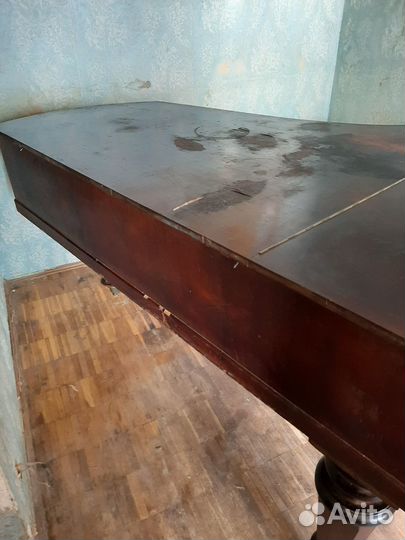 Антикварный рояль