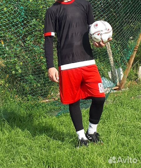 Футбольная форма, 88 номер, размер 50 (L)