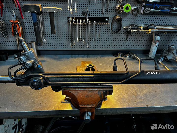 Рулевая рейка SsangYong Rexton