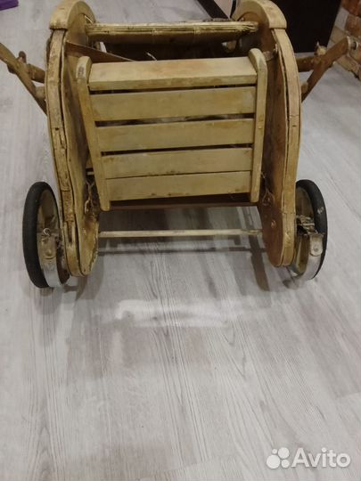 Детская коляска ретро