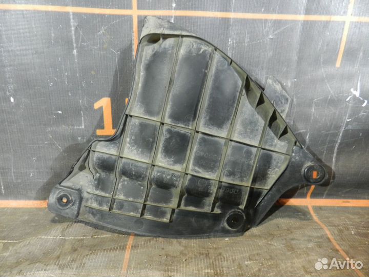 Пыльник двигателя боковой правый-Toyota Camry V50
