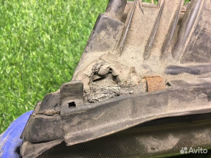 Фара левая Skoda Fabia 1