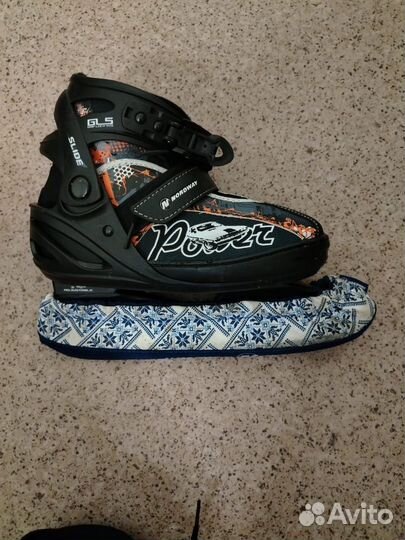 Коньки хоккейные