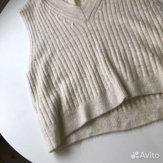 Жилетка жилет свитер Mango новая L