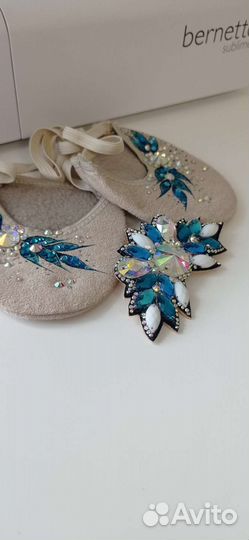 Чешки для гимнастики, украшения на голову