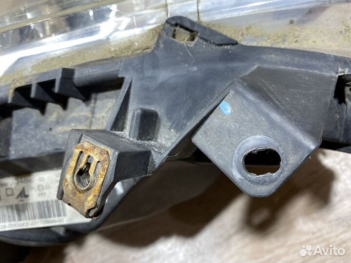 Фара передняя левая Peugeot 307 рест 142472