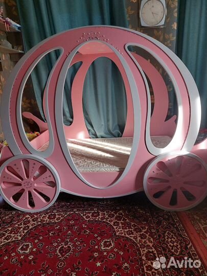 Кровать-карета