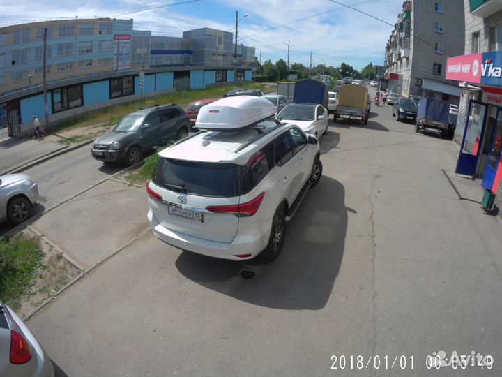 Багажник бокс на крышу Toyota Fortuner (2017)