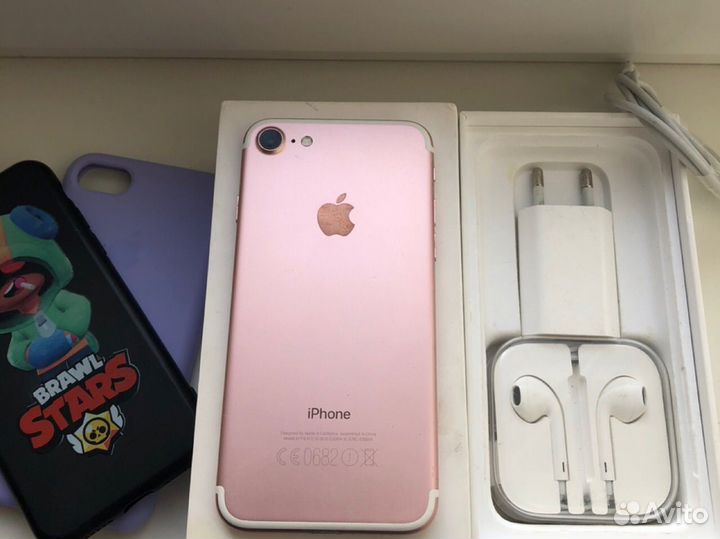 Телефон iPhone 7