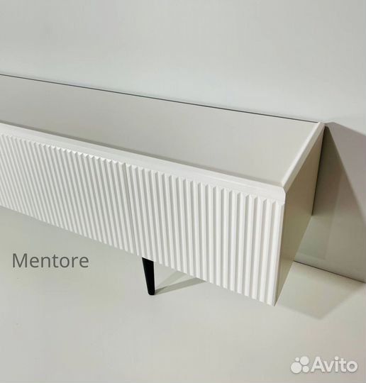 Тумба тв Bravo (на опорах или подвесная)