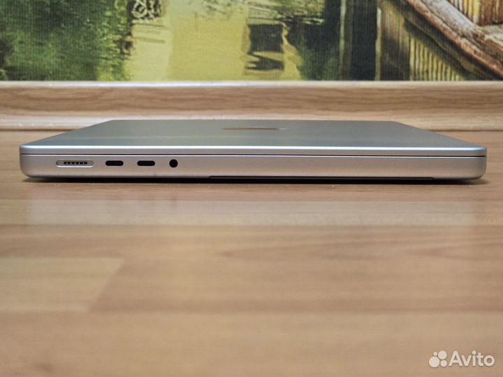 Apple MacBook Pro 14 M1 Pro 16Gb/1Tb рст