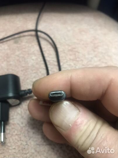 Зарядное устройство для телефона