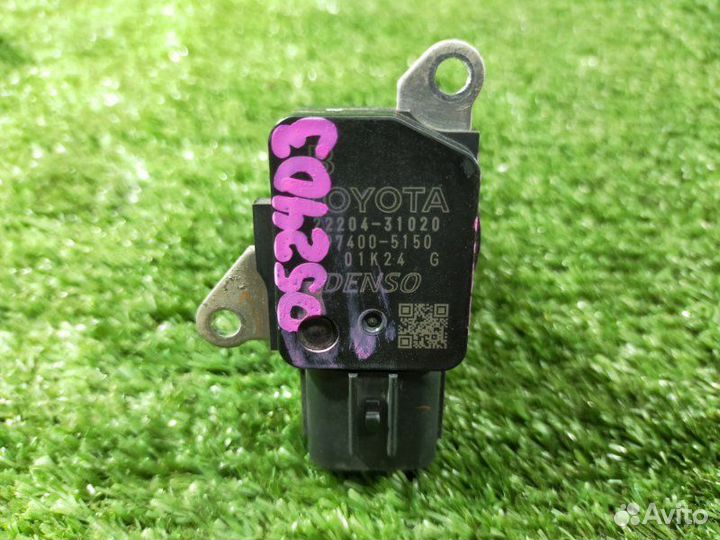 Датчик расхода воздуха Toyota Corolla Fielder