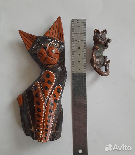Фигурки кошек