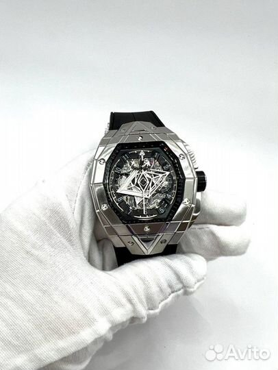 Часы Hublot Big Bang Sang Bleu