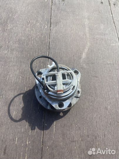 Ступица с подшипником opel astra H 04