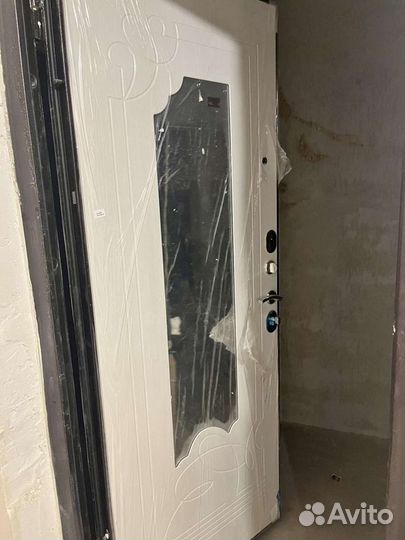 Входная стальная дверь