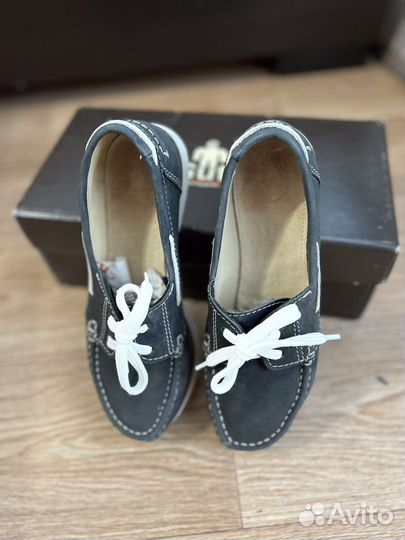 Топсайдеры, мокасины