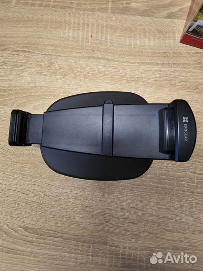 Автомобильный держатель для планшета