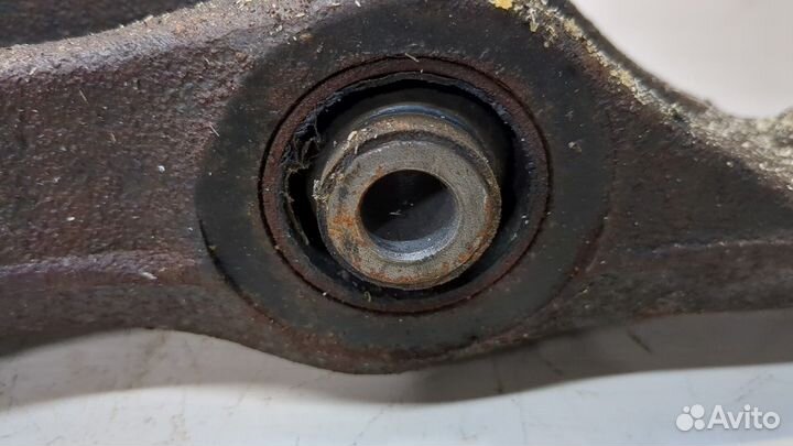 Рычаг подвески левый передний Volkswagen Touareg