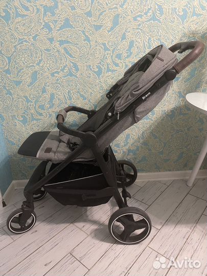 Прогулочная коляска каррело браво