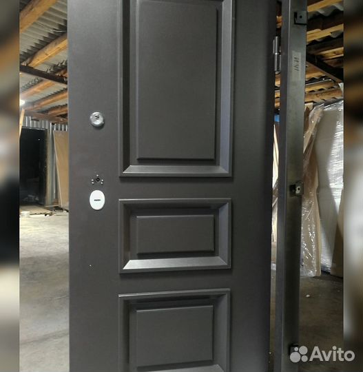 Дверь входная с терморазрывом