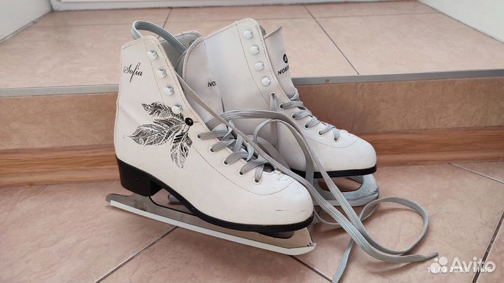 Коньки фигурные