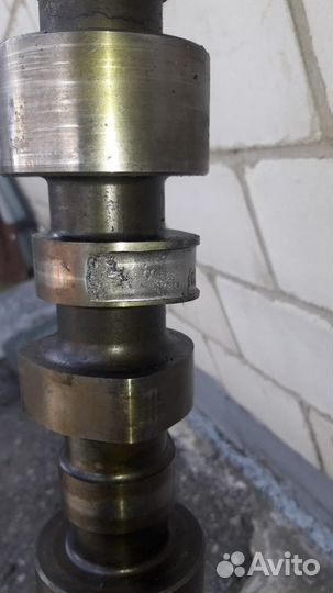 Запчасть на двигатель на американец