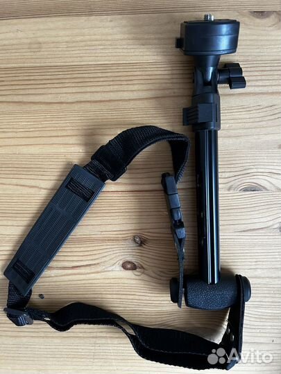 Монопод с поясным упором