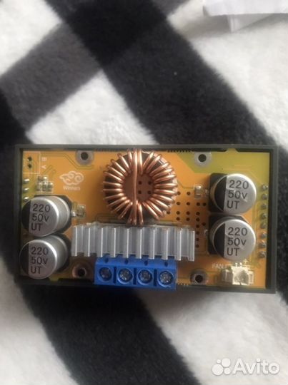 Конвертер напряжения