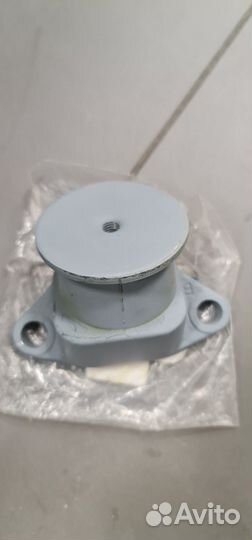 Подушка двигателя yamaha 650/700/800/1200 90-14