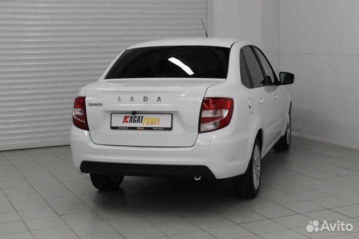 LADA Granta 1.6 МТ, 2023, 9 726 км