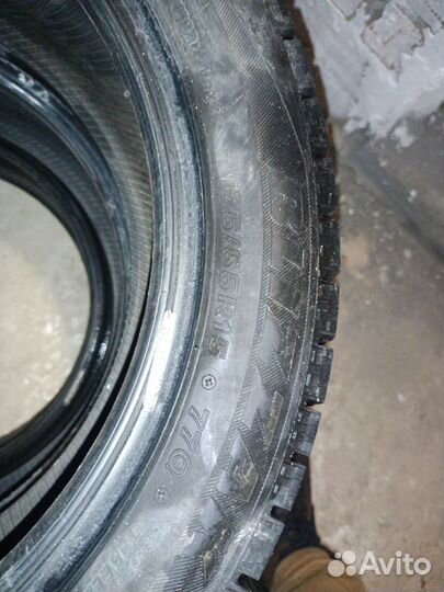 Bridgestone Blizzak Ice 175/55 R15