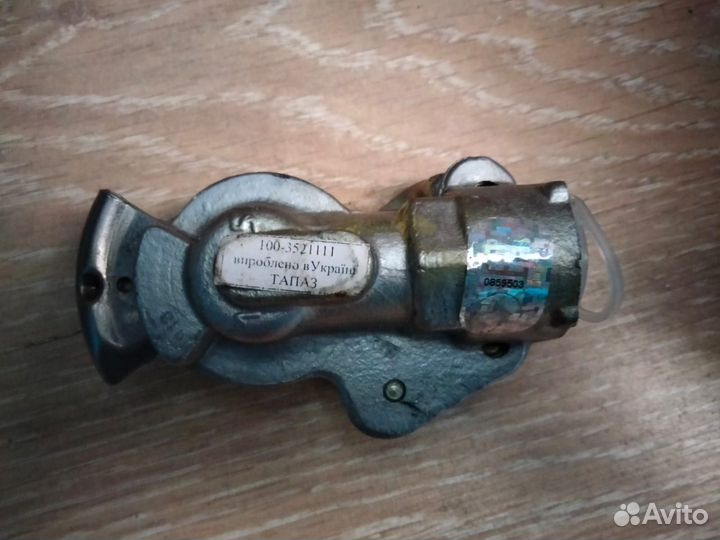 Головка соединительная тормозной системы прицепа