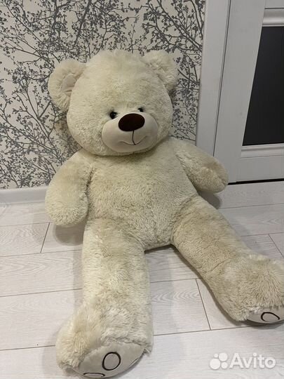 Плюшевый медведь