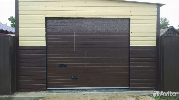 Секционные ворота для частного дома