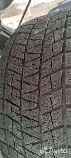 Bridgestone Blizzak DM-V1 275/45 R20 110R