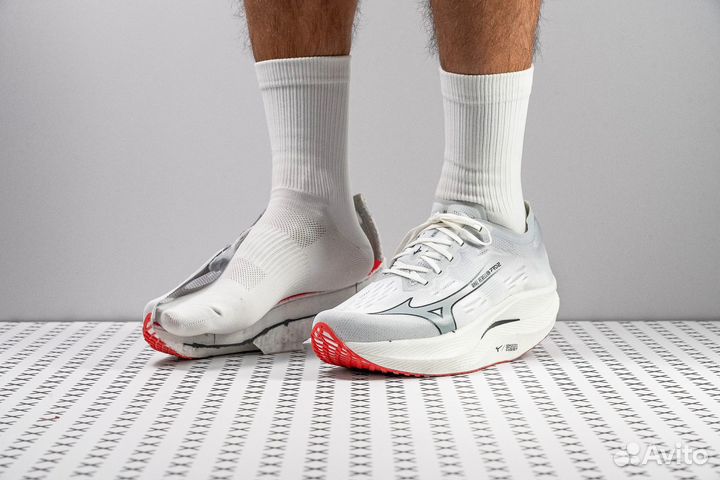 Кроссовки Mizuno Wave Rebellion Pro 2 оригинал бег